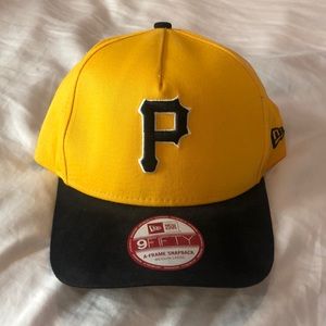 New Era Pittsburg Pirates SnapBack gently used